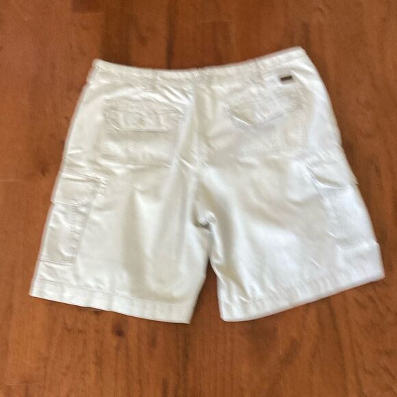 IZOD 40 Cargo Unisex Shorts - Picture 2 of 9